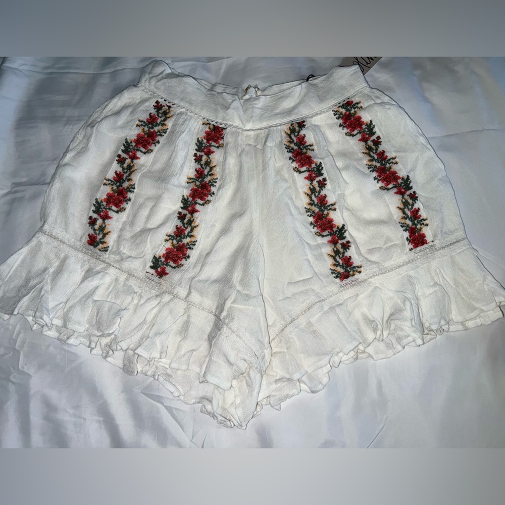 White Ruffle Shorts with Red Floral Embroidery